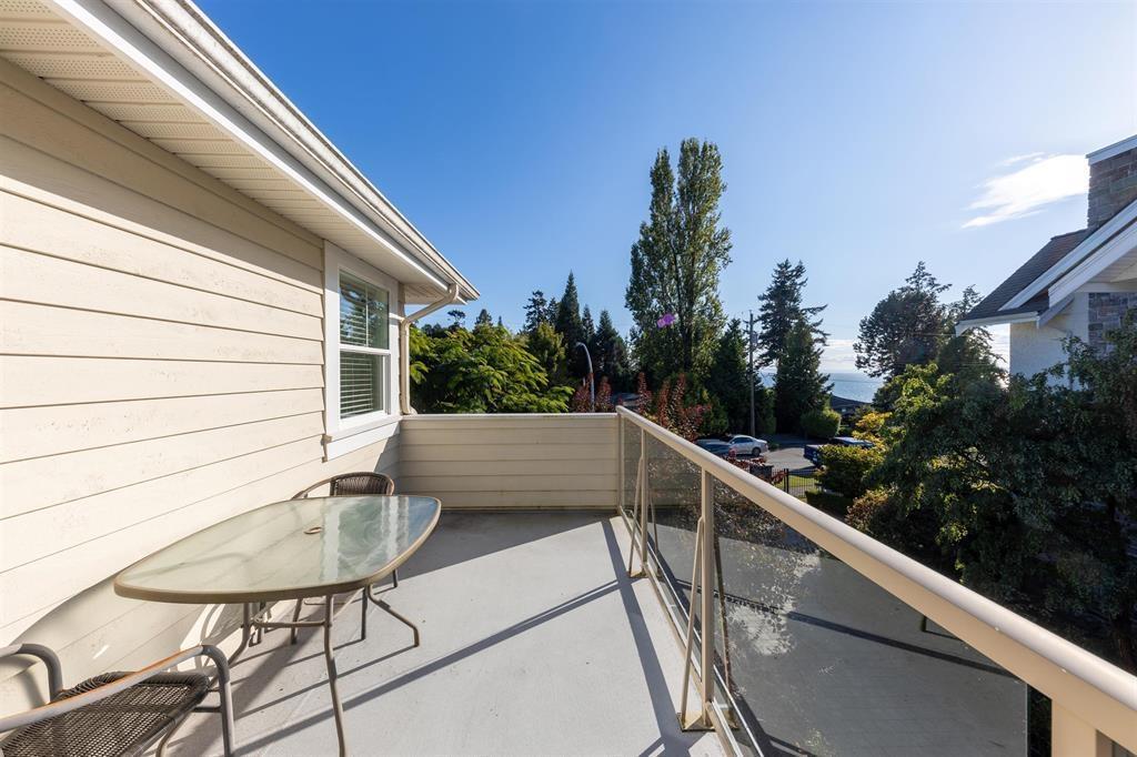2110 Indian Fort Drive, Surrey, British Columbia  V4A 3L8 - Photo 5 - R2983702