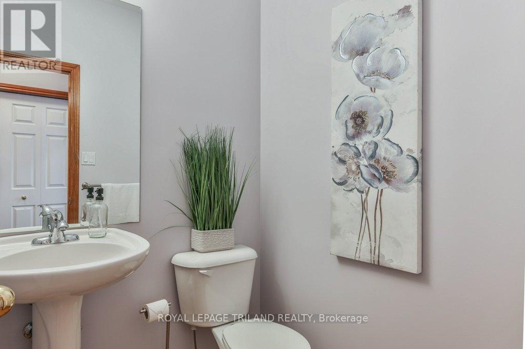 41 Greyrock Crescent, London East, Ontario  N5Y 6L4 - Photo 16 - X12208603