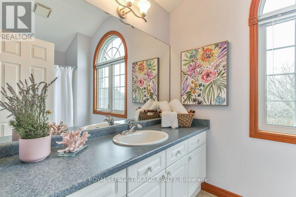 41 Greyrock Crescent, London East, Ontario  N5Y 6L4 - Photo 29 - X12208603