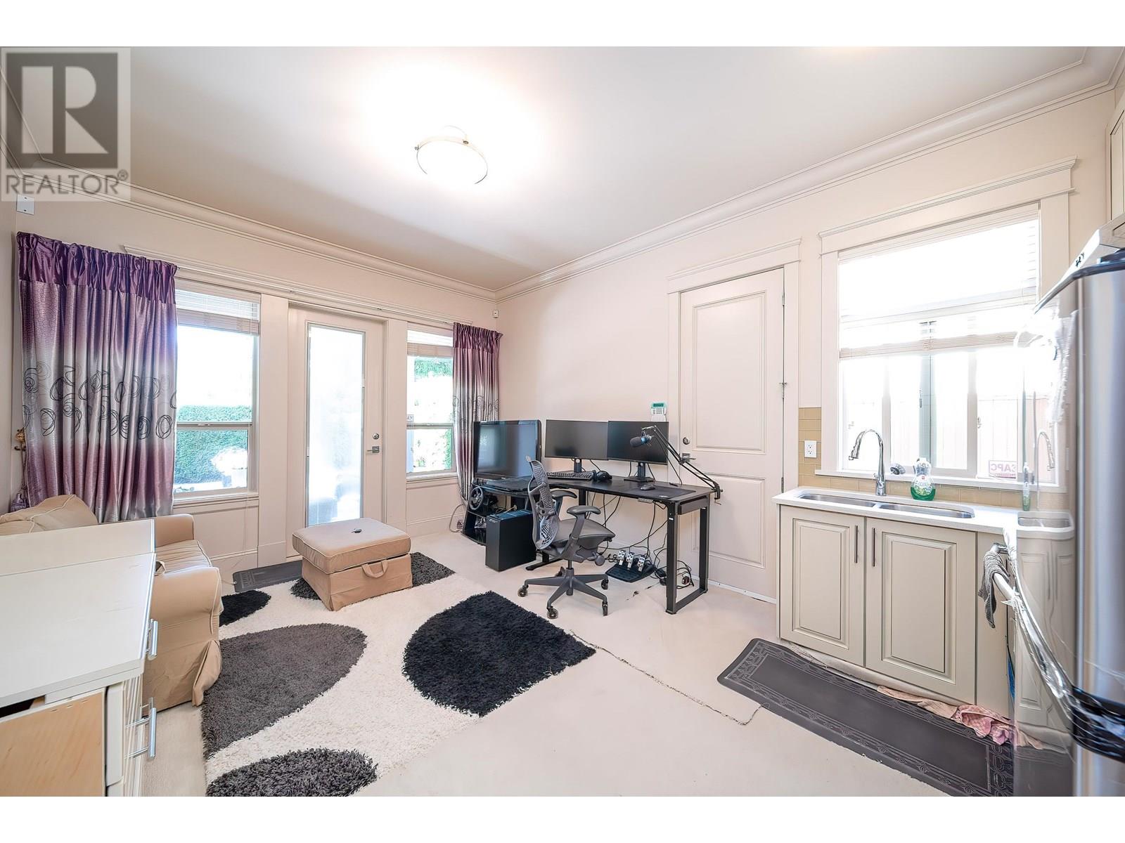 8580 Bairdmore Crescent, Richmond, British Columbia  V7C 1M7 - Photo 24 - R3013286
