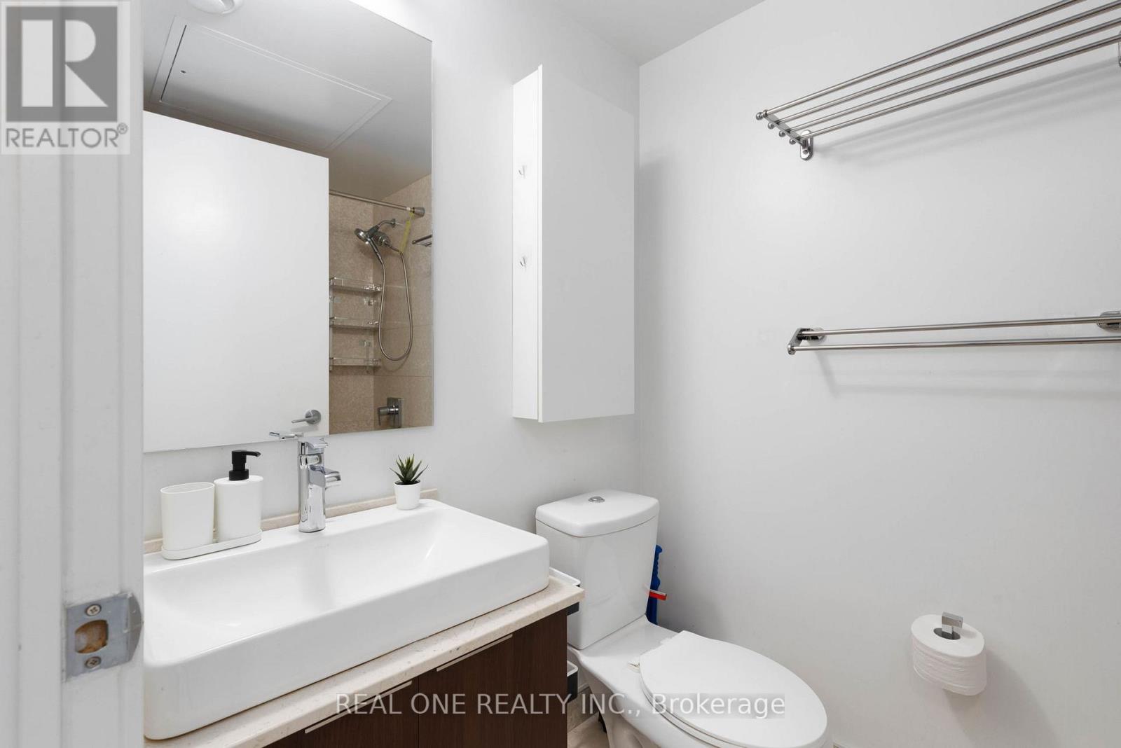 2506 - 14 York Street, Toronto, Ontario  M5J 0B1 - Photo 11 - C12208598