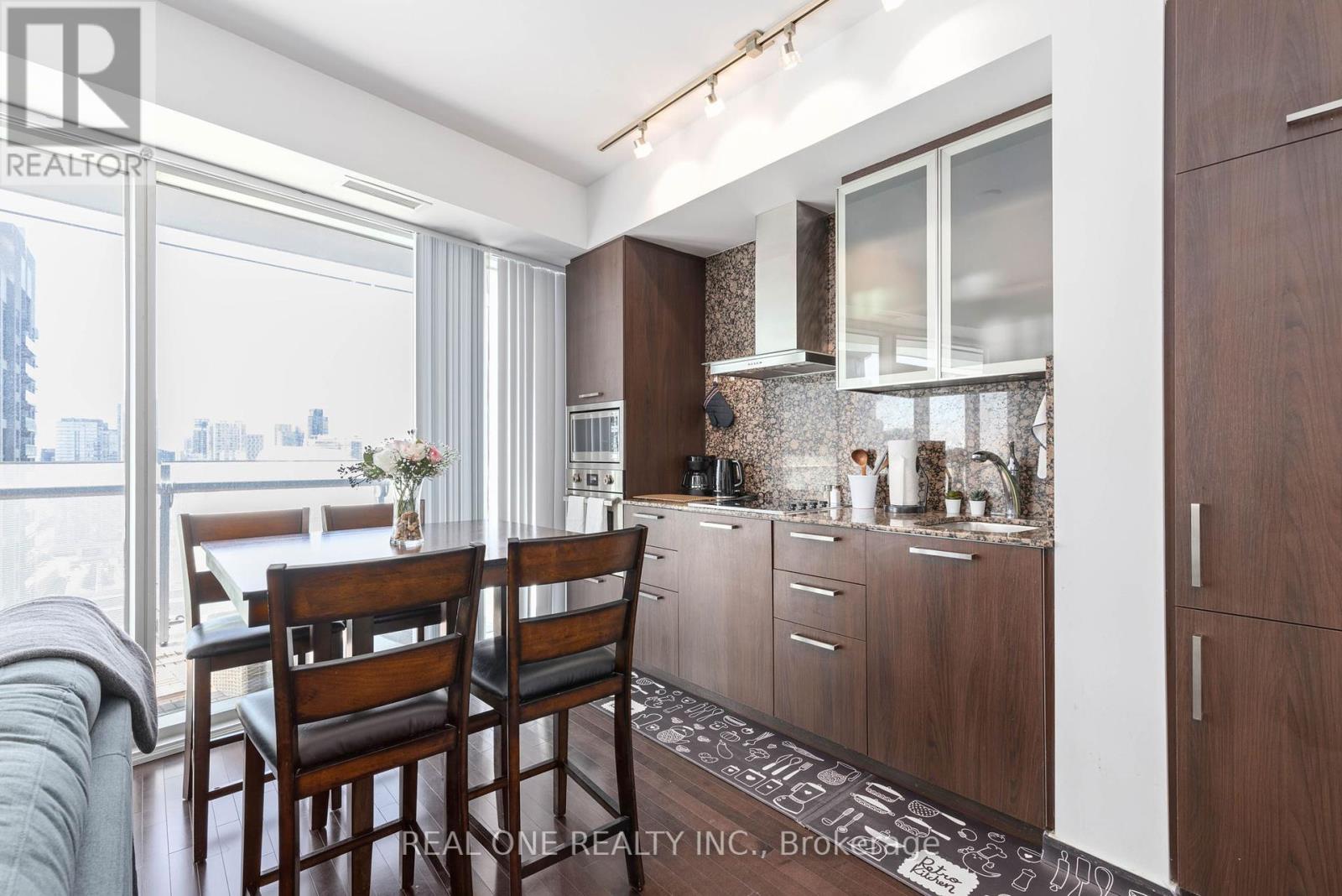 2506 - 14 York Street, Toronto, Ontario  M5J 0B1 - Photo 7 - C12208598