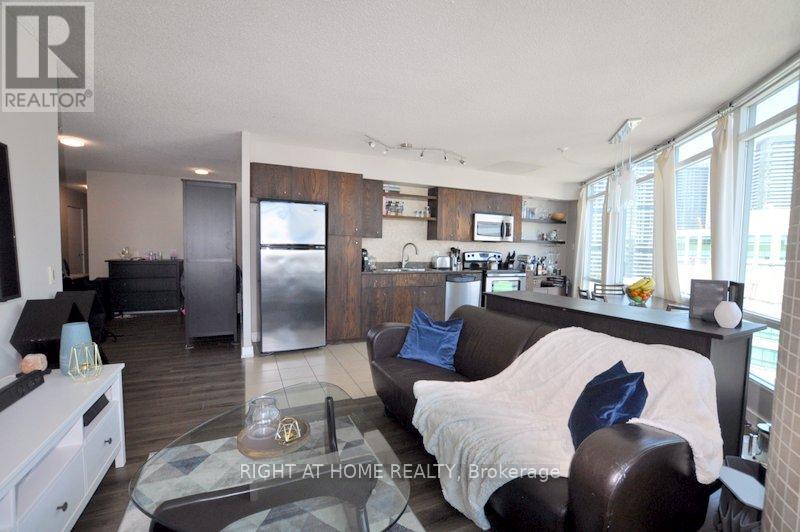 2301 - 361 Front Street W, Toronto, Ontario  M5V 3R5 - Photo 6 - C12208616