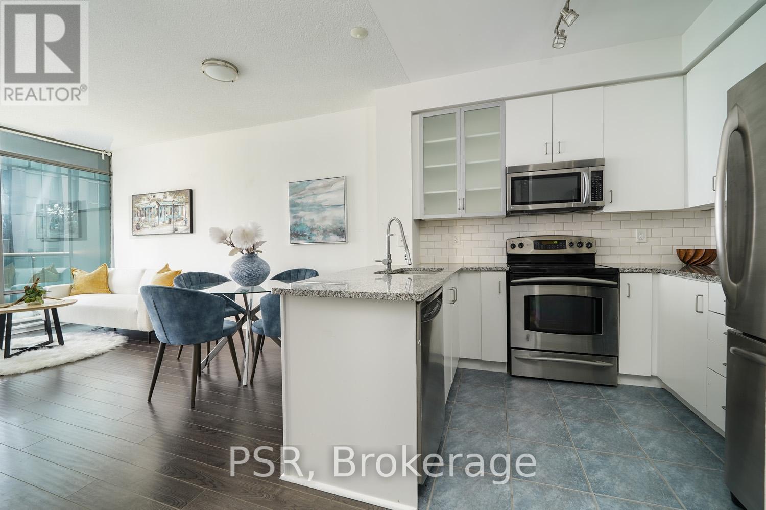 2103 - 18 Yorkville Avenue, Toronto, Ontario  M4W 3Y8 - Photo 3 - C12208623