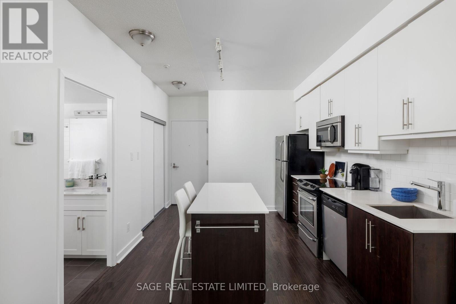307 - 1171 Queen Street W, Toronto, Ontario  M6J 0A5 - Photo 1 - C12208625