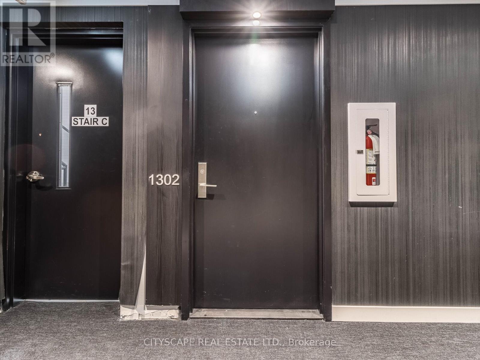 1302 - 20 Edward Street N, Toronto, Ontario  M5G 0C5 - Photo 7 - C12208628