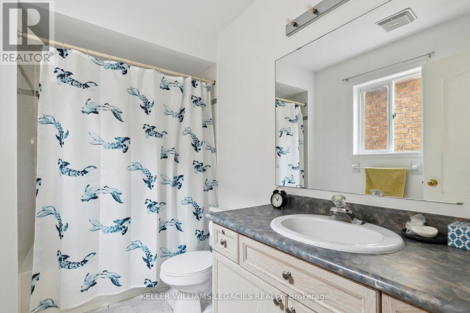 135 Mcsweeney Crescent, Ajax (Northwest Ajax), Ontario  L1T 4C8 - Photo 22 - E12208607