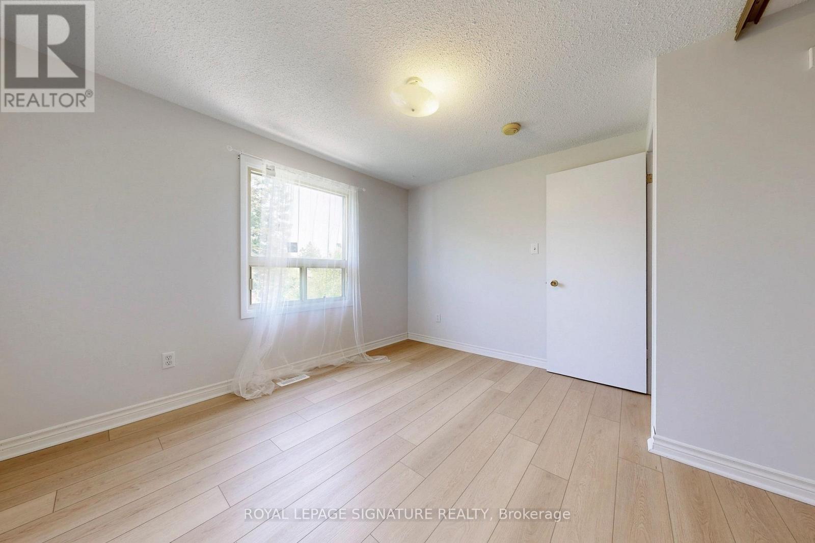 35 Crittenden Square, Toronto (Malvern), Ontario  M1B 1V2 - Photo 9 - E12208612