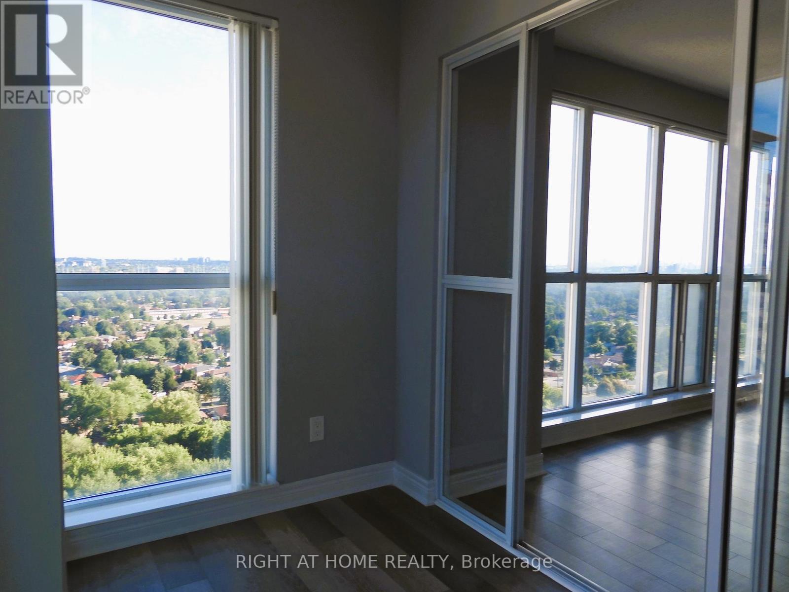 2510 - 50 Town Centre Court, Toronto (Bendale), Ontario  M1P 0A9 - Photo 3 - E12208629