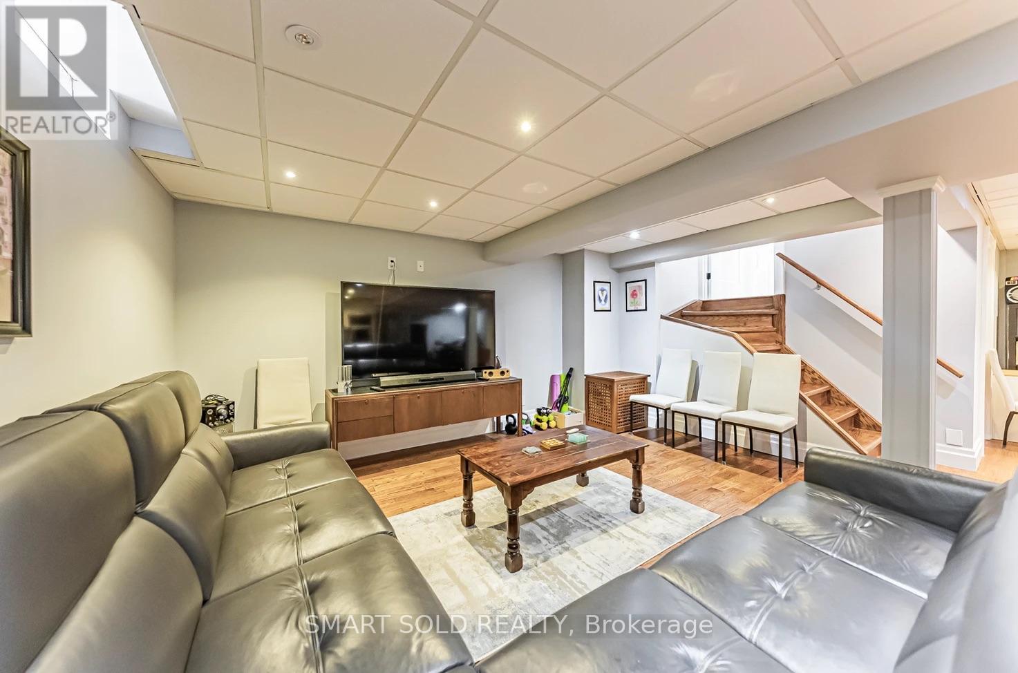 65 Melbourne Drive, Richmond Hill, Ontario  L4S 2V2 - Photo 39 - N12208595