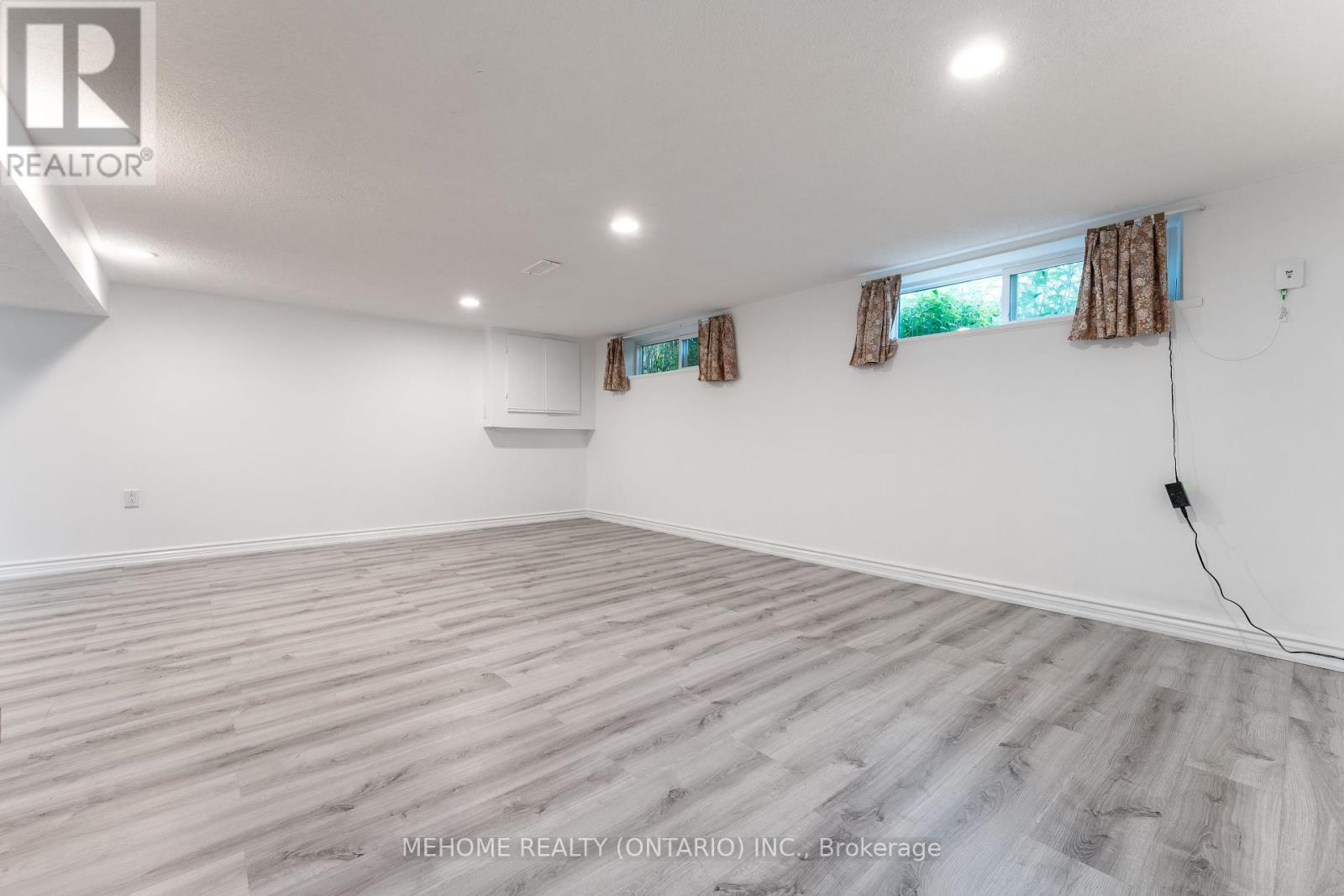 230 East Street, East Gwillimbury, Ontario  L9N 1K8 - Photo 30 - N12208608