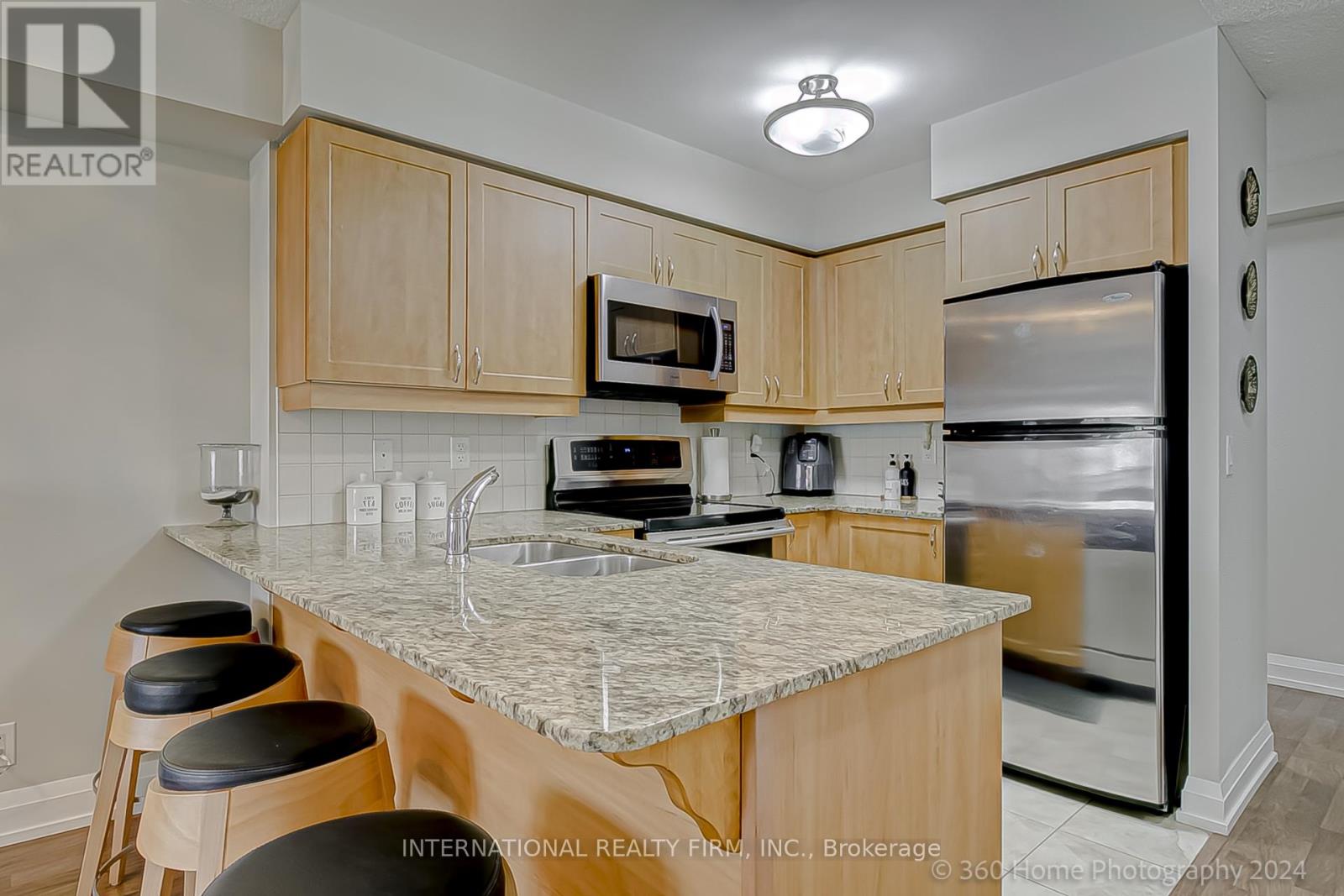 909 - 1070 Sheppard Avenue W, Toronto, Ontario  M3J 0G8 - Photo 8 - W12208613