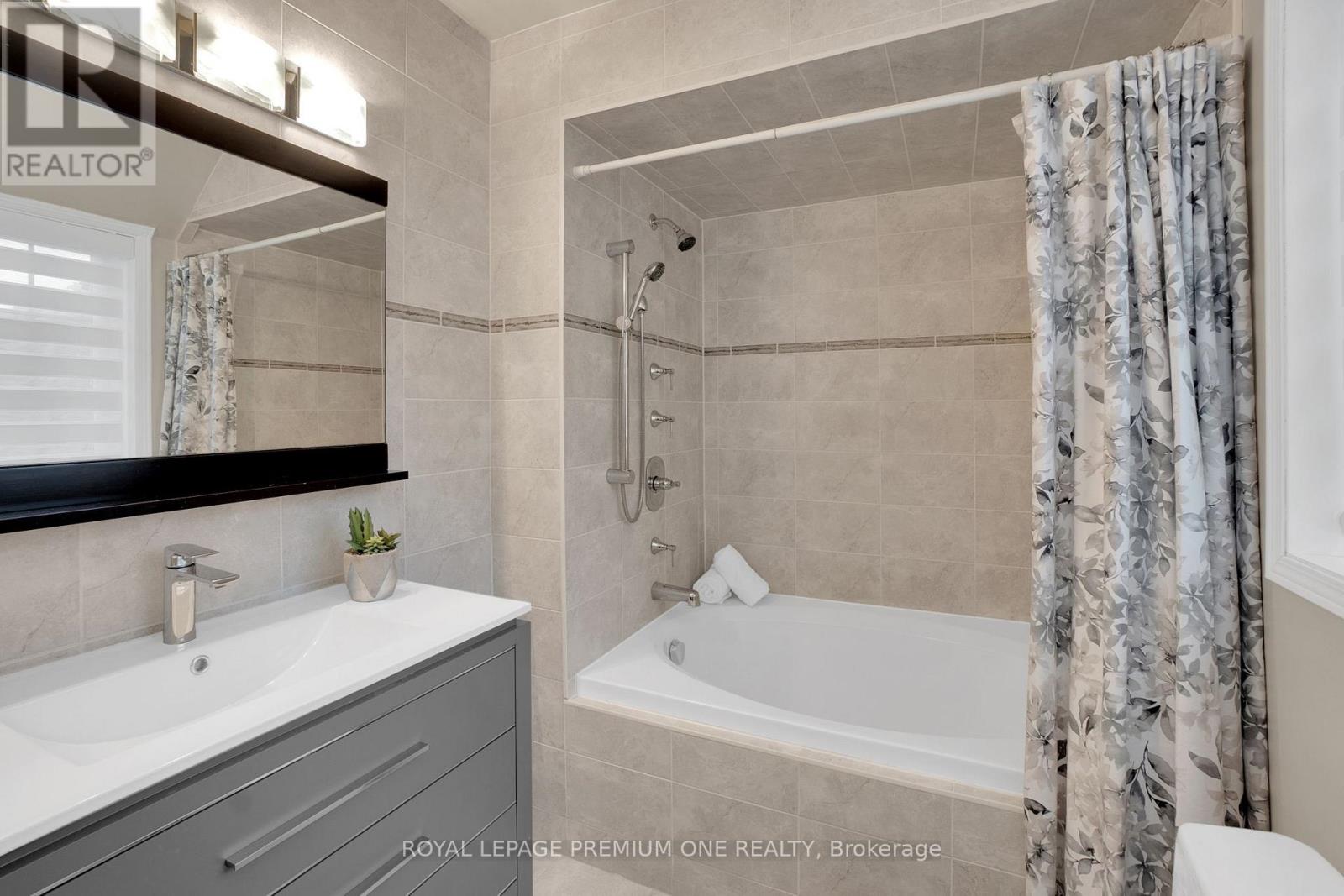 40 Parkend Avenue, Brampton, Ontario  L6Y 1B2 - Photo 23 - W12208615