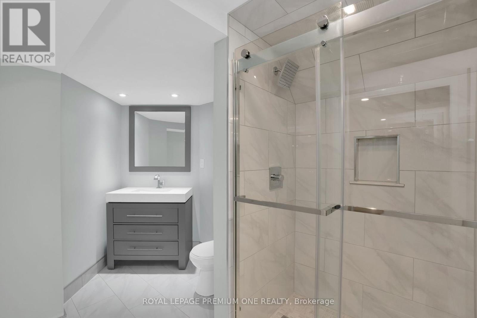 40 Parkend Avenue, Brampton, Ontario  L6Y 1B2 - Photo 30 - W12208615