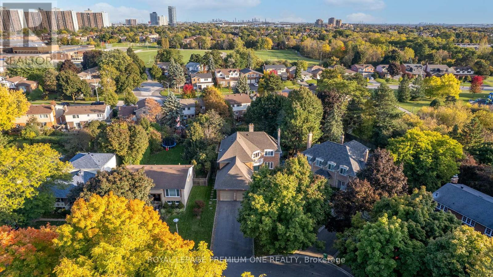 40 Parkend Avenue, Brampton, Ontario  L6Y 1B2 - Photo 36 - W12208615