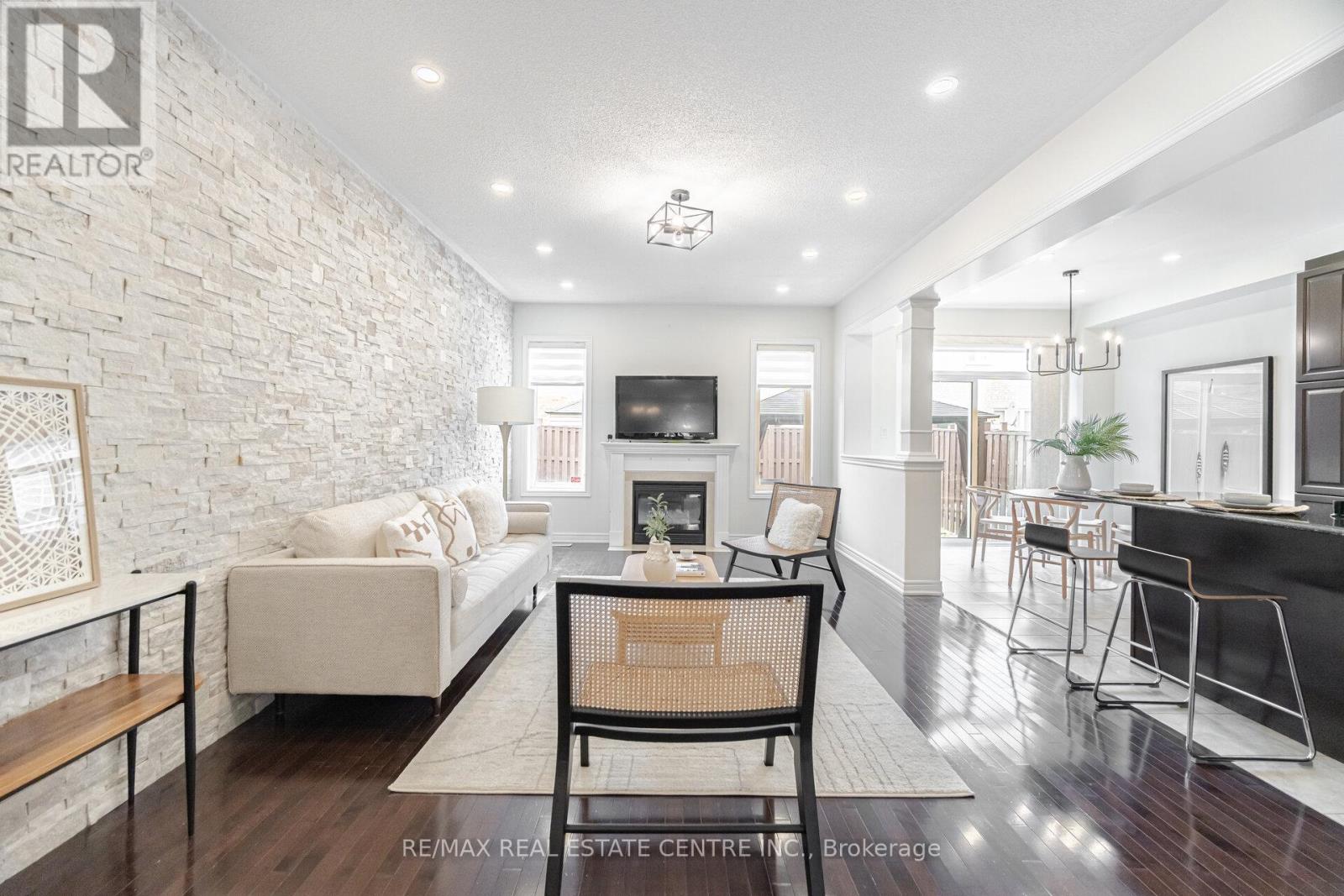 Upper Floor Only - 36 Callalily Road, Brampton, Ontario  L7A 0M2 - Photo 20 - W12208618