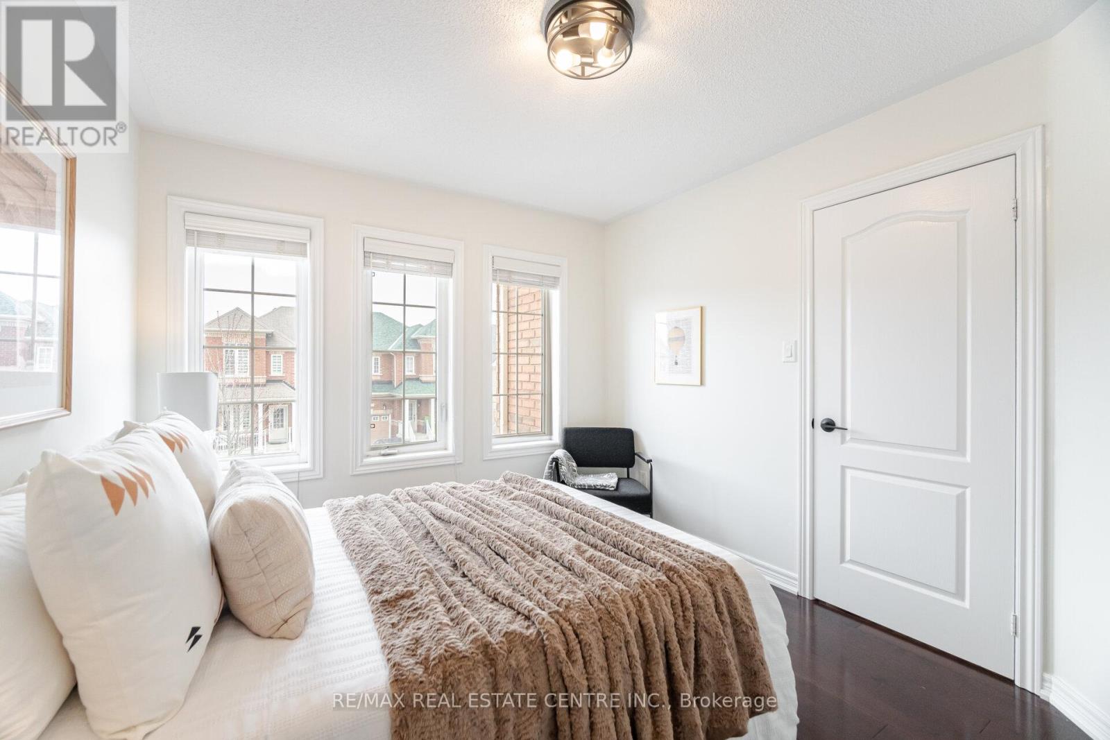 Upper Floor Only - 36 Callalily Road, Brampton, Ontario  L7A 0M2 - Photo 31 - W12208618