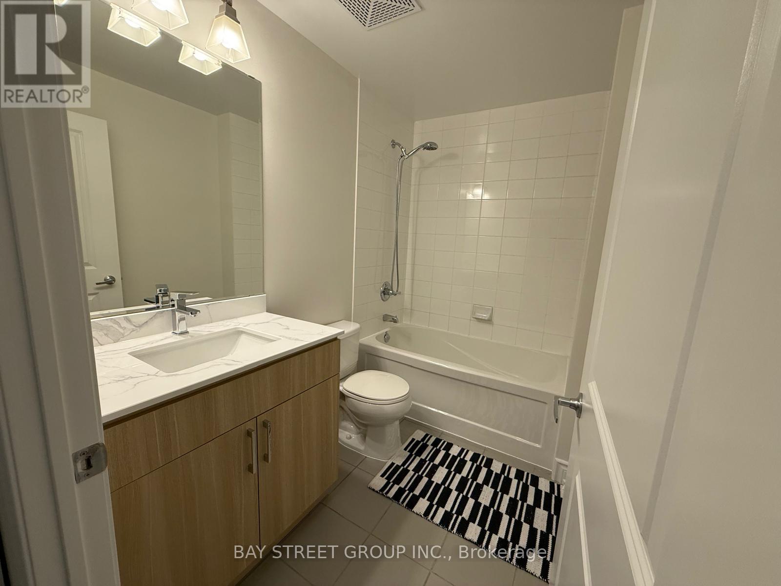 1807 - 385 Prince Of Wales Drive, Mississauga, Ontario  L5B 0C6 - Photo 11 - W12208620