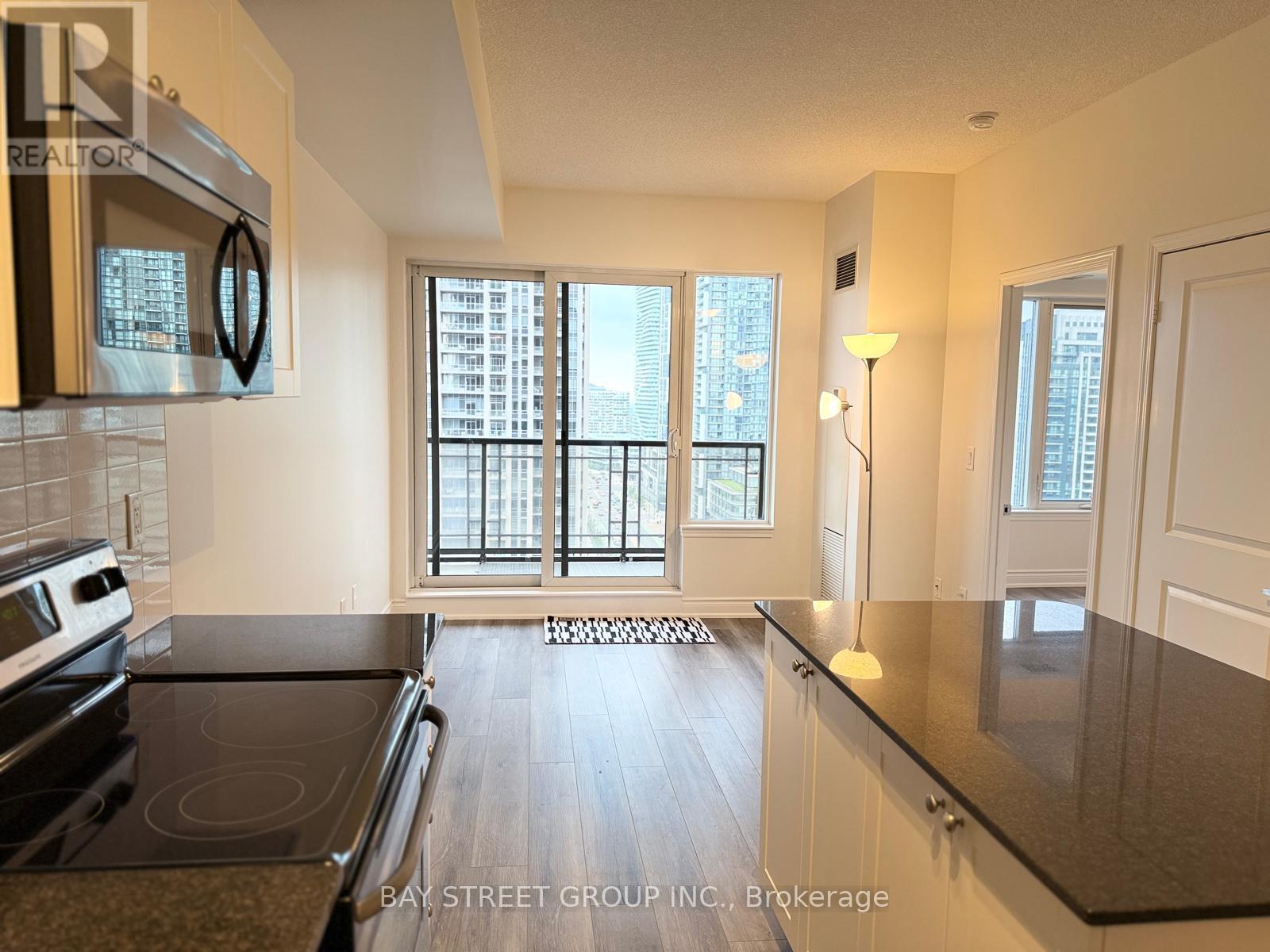 1807 - 385 Prince Of Wales Drive, Mississauga, Ontario  L5B 0C6 - Photo 17 - W12208620