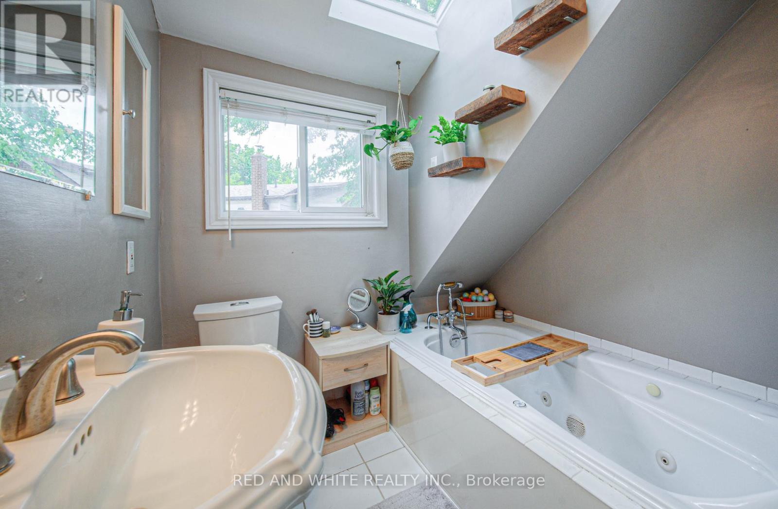 94 South Drive S, Kitchener, Ontario  N2M 4B7 - Photo 21 - X12208593