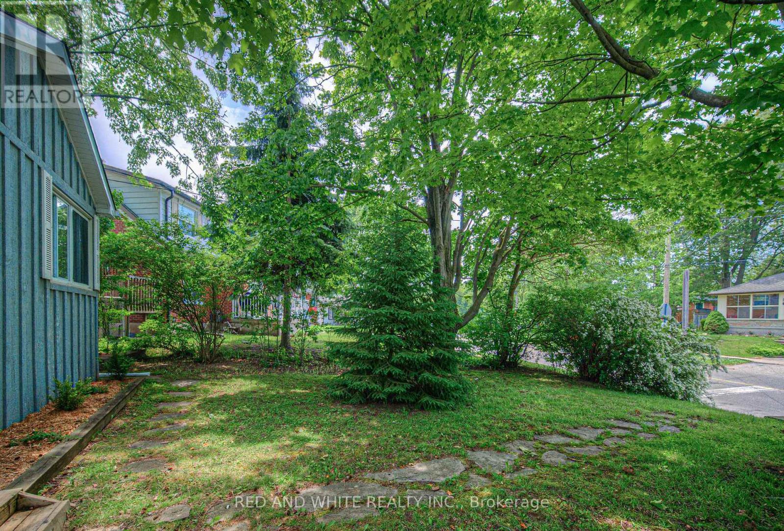 94 South Drive S, Kitchener, Ontario  N2M 4B7 - Photo 37 - X12208593