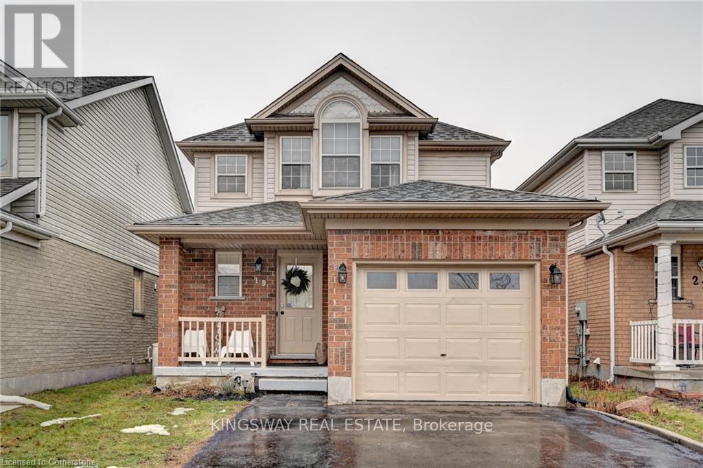 19 SOFRON DRIVE, Cambridge, Ontario