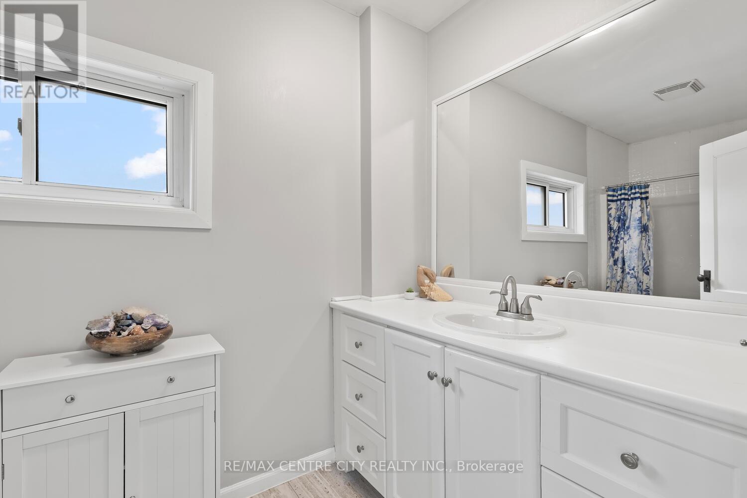 29 Hume Street, London East, Ontario  N5Z 2N9 - Photo 22 - X12208647