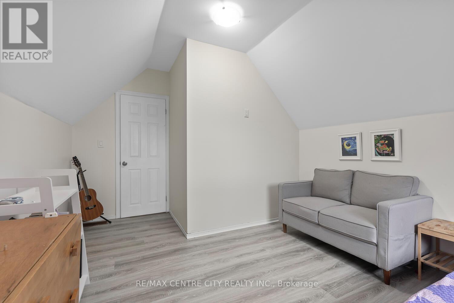 29 Hume Street, London East, Ontario  N5Z 2N9 - Photo 26 - X12208647