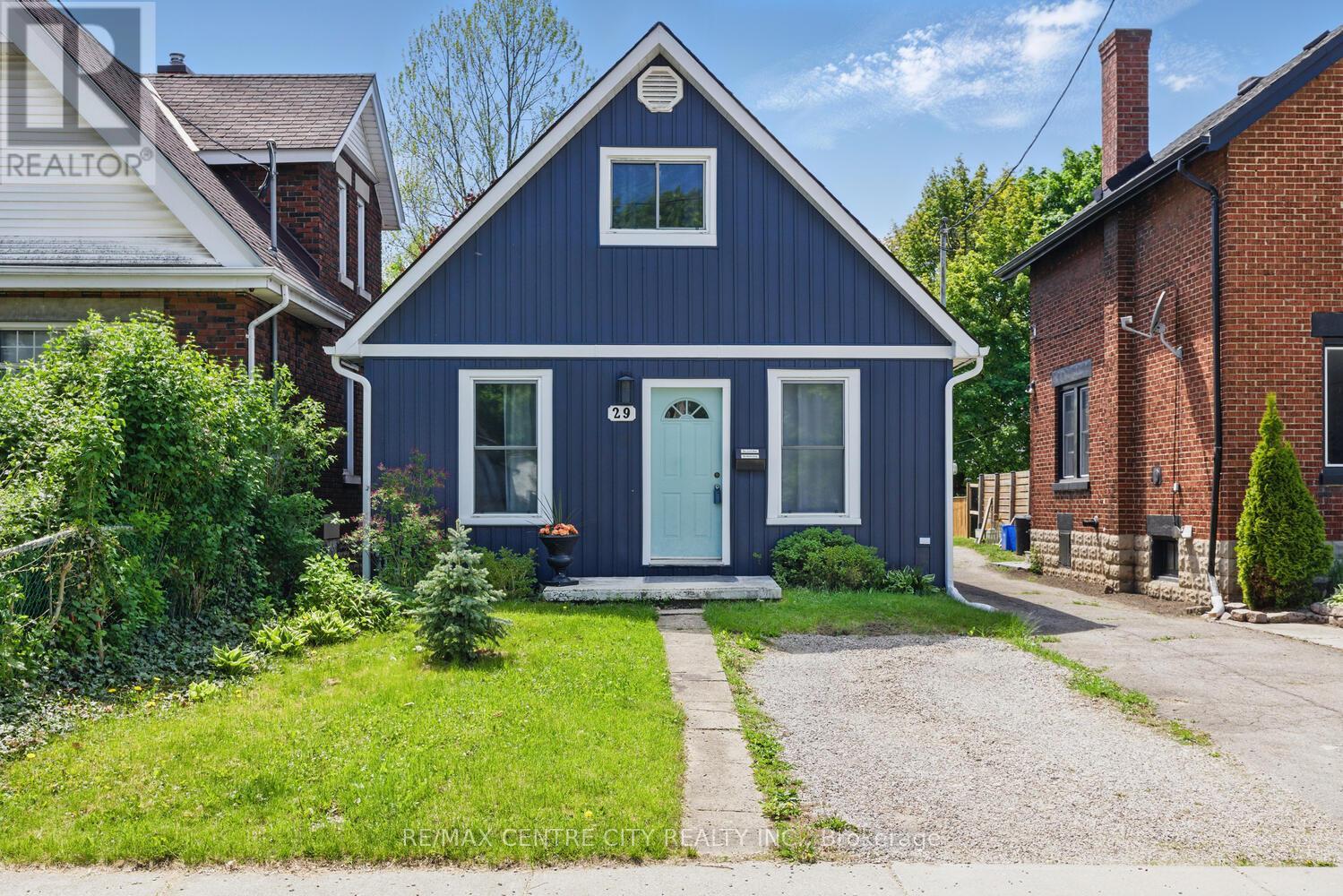 29 Hume Street, London East, Ontario  N5Z 2N9 - Photo 3 - X12208647