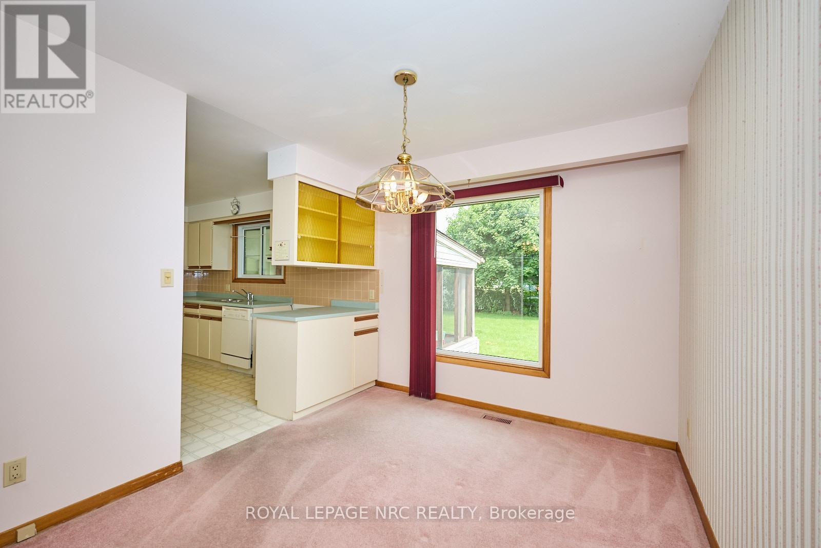 4682 Pinedale Drive, Niagara Falls (Morrison), Ontario  L2E 6M8 - Photo 10 - X12208642
