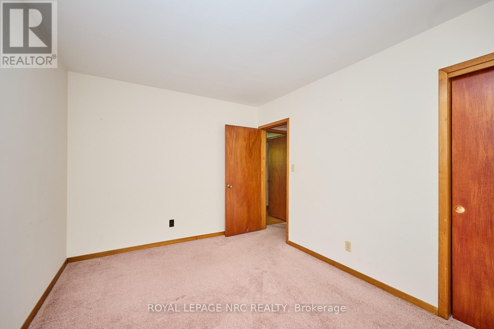 4682 Pinedale Drive, Niagara Falls (Morrison), Ontario  L2E 6M8 - Photo 17 - X12208642