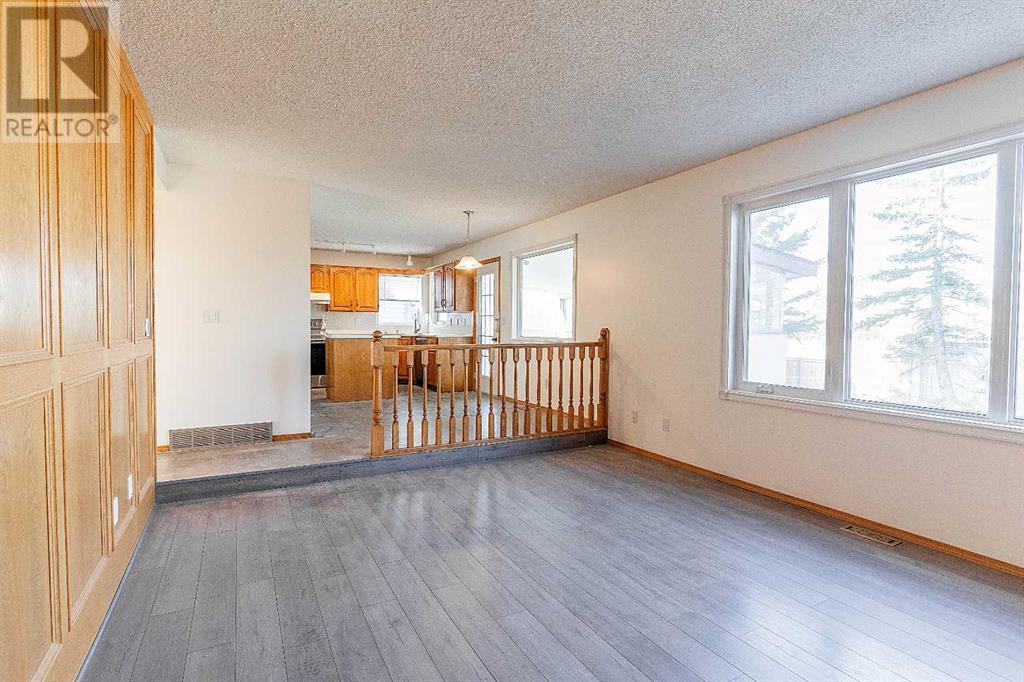 266 Edgepark Way Nw, Calgary, Alberta  T3A 4S7 - Photo 9 - A2218952