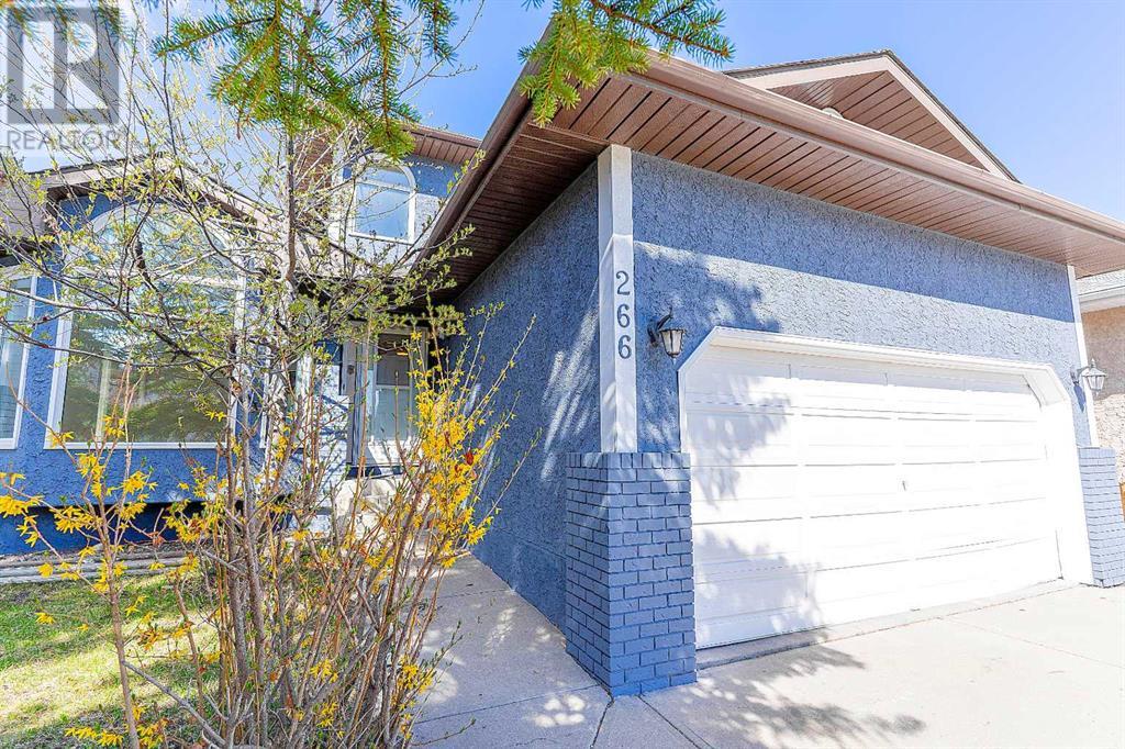 266 Edgepark Way Nw, Calgary, Alberta  T3A 4S7 - Photo 2 - A2218952