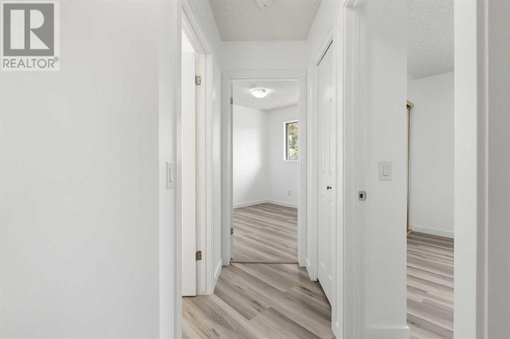 30 Pasadena Gardens Ne, Calgary, Alberta  T1Y 6L9 - Photo 12 - A2228343
