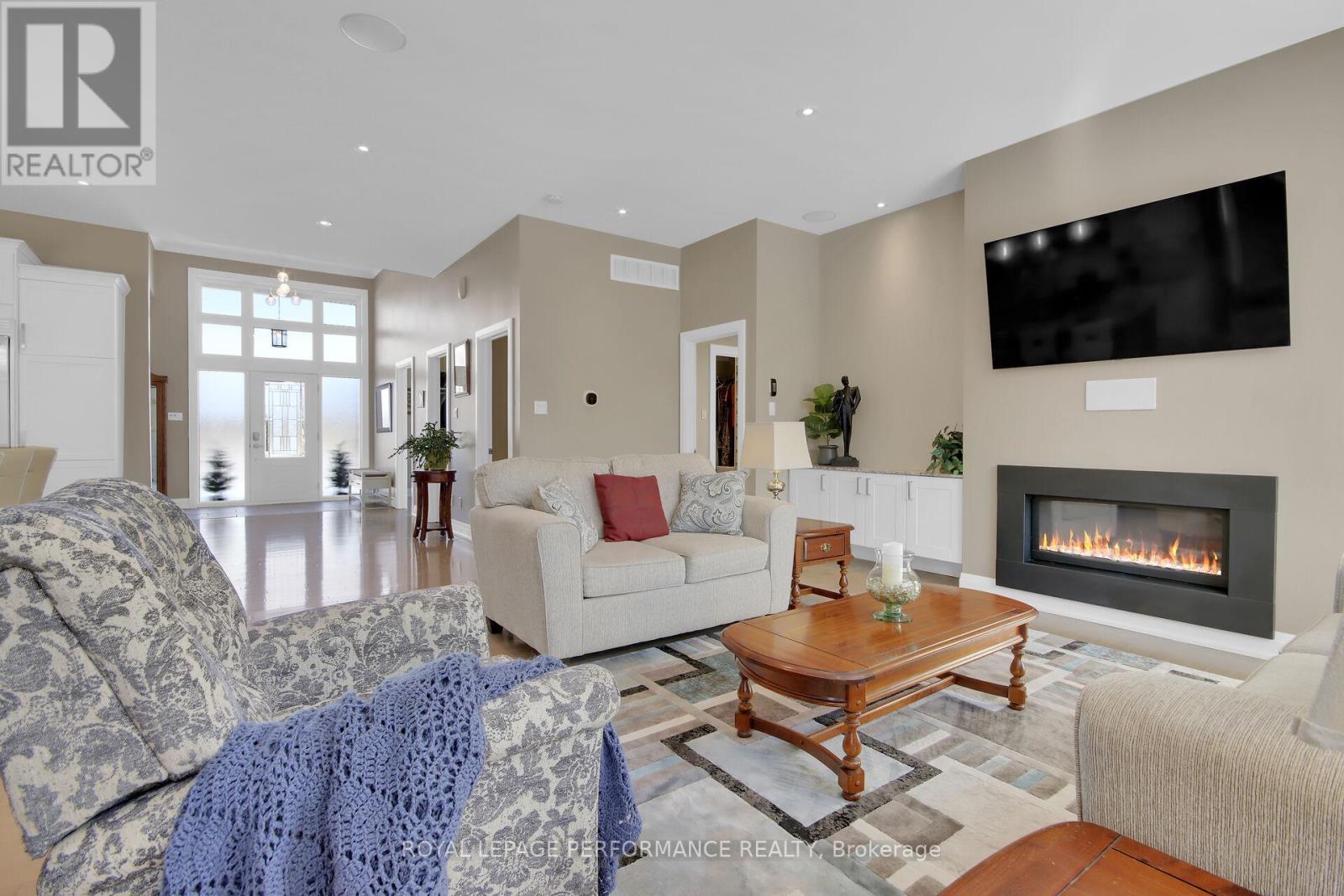 7412 Blue Water Crescent, Ottawa, Ontario  K4P 0C8 - Photo 10 - X12208658