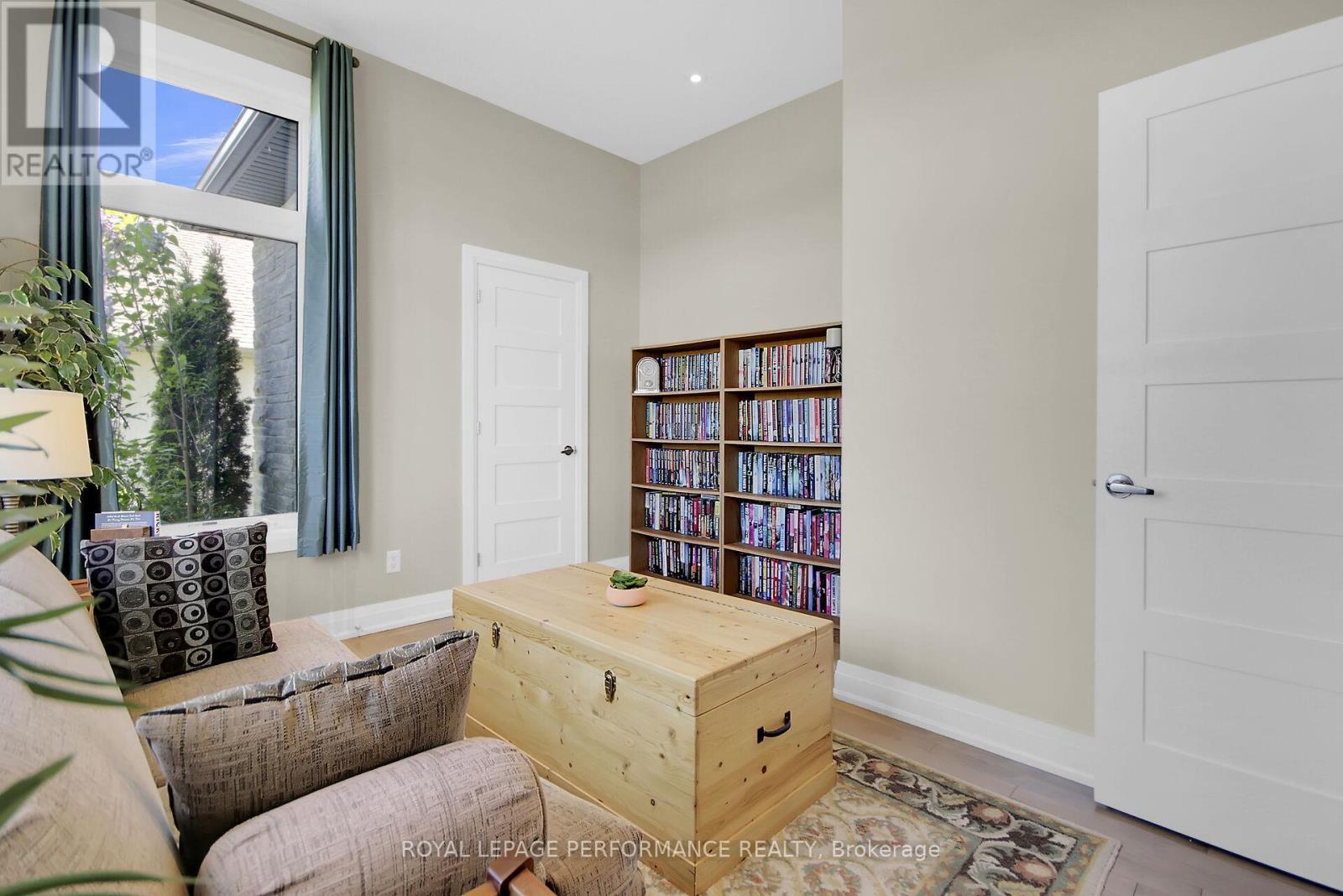 7412 Blue Water Crescent, Ottawa, Ontario  K4P 0C8 - Photo 27 - X12208658