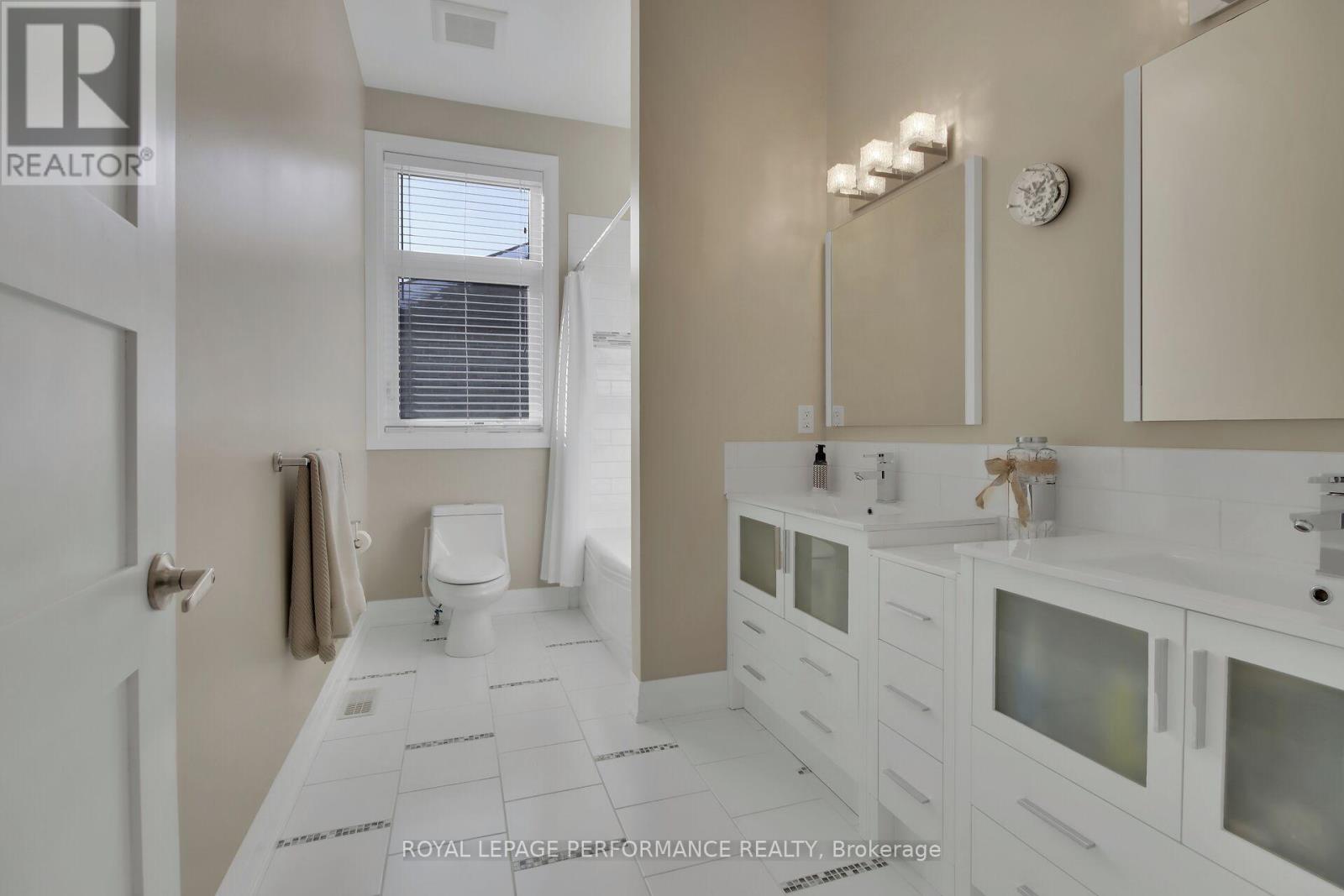 7412 Blue Water Crescent, Ottawa, Ontario  K4P 0C8 - Photo 30 - X12208658