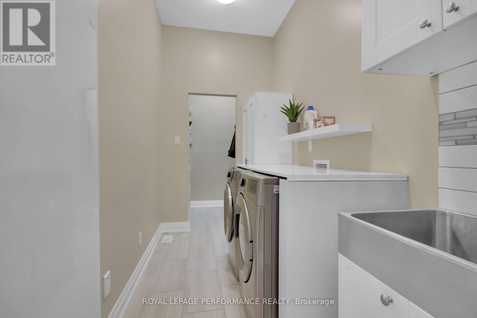 7412 Blue Water Crescent, Ottawa, Ontario  K4P 0C8 - Photo 31 - X12208658