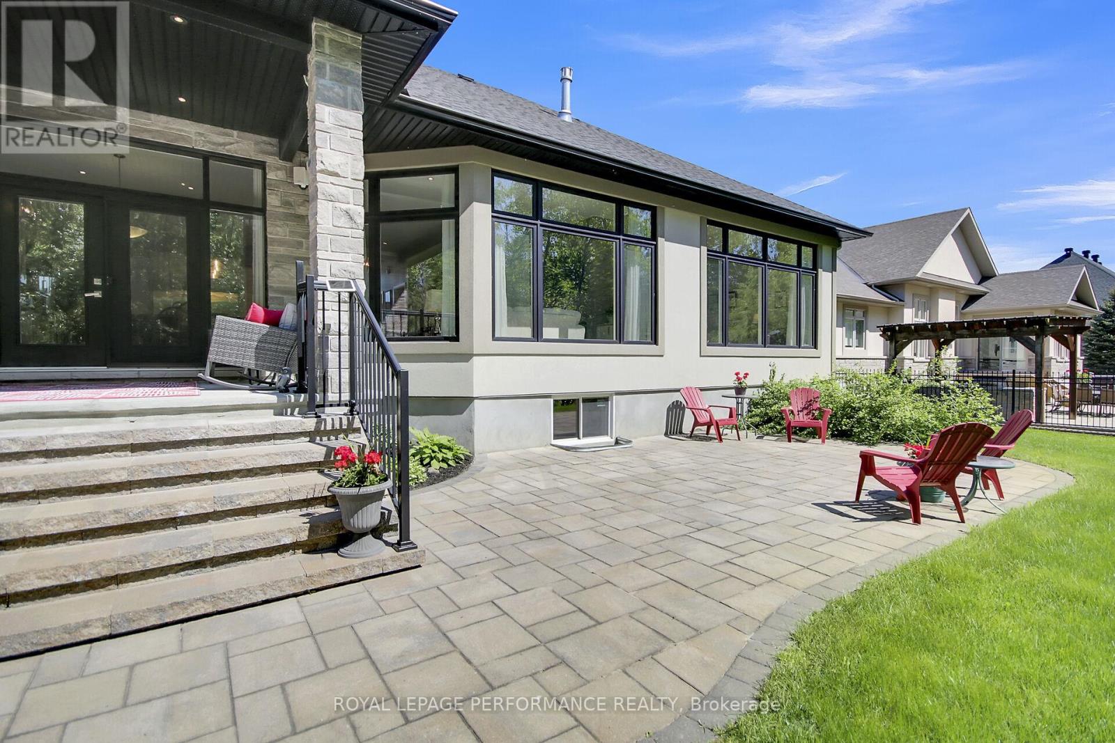 7412 Blue Water Crescent, Ottawa, Ontario  K4P 0C8 - Photo 42 - X12208658