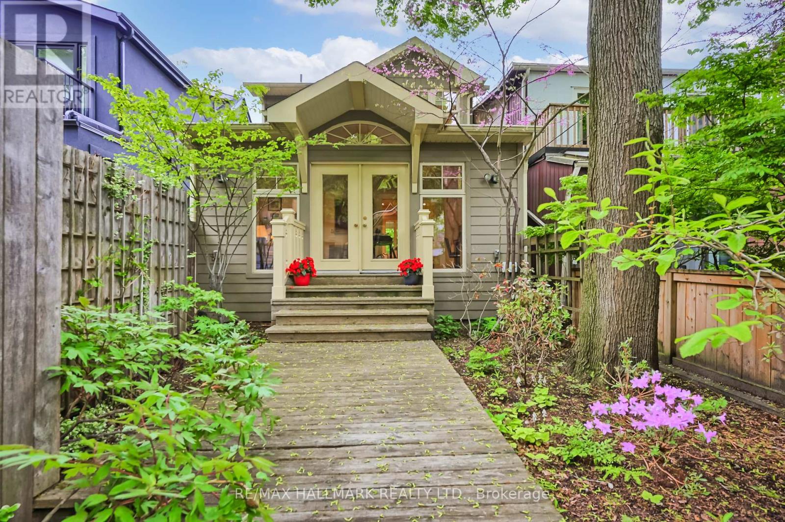 8 Silver Birch Avenue, Toronto, Ontario  M4E 3K9 - Photo 37 - E12208648