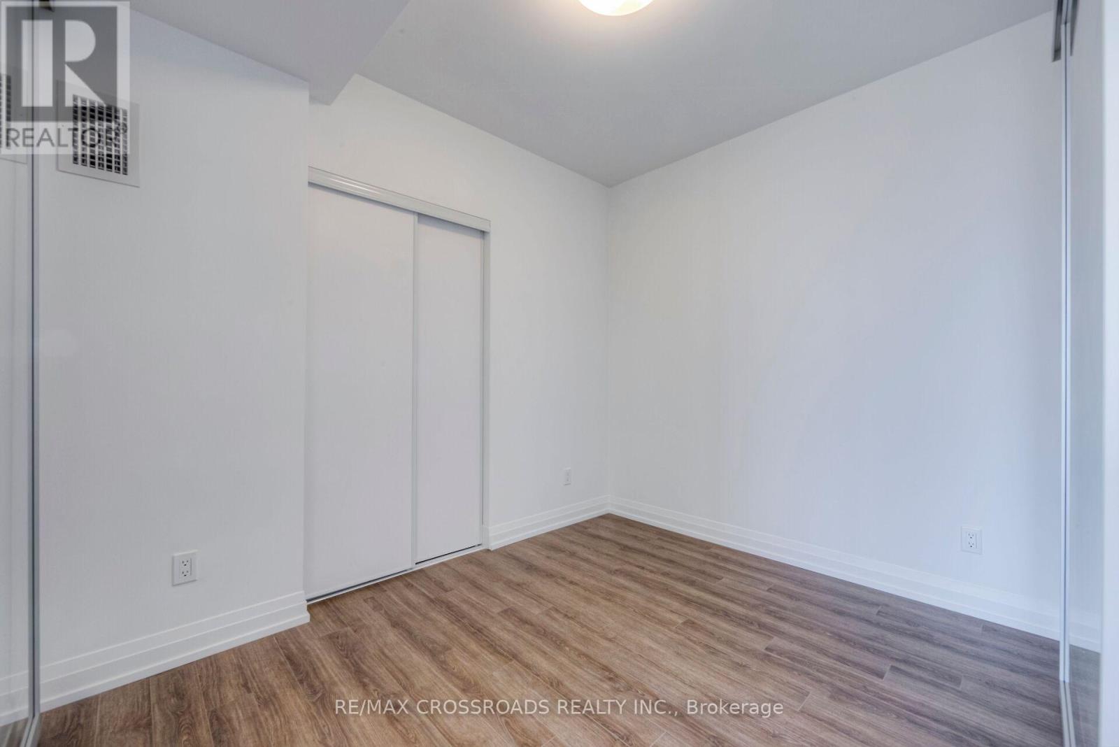 2108 - 286 Main Street, Toronto (East End-Danforth), Ontario  M4C 0B3 - Photo 17 - E12208659
