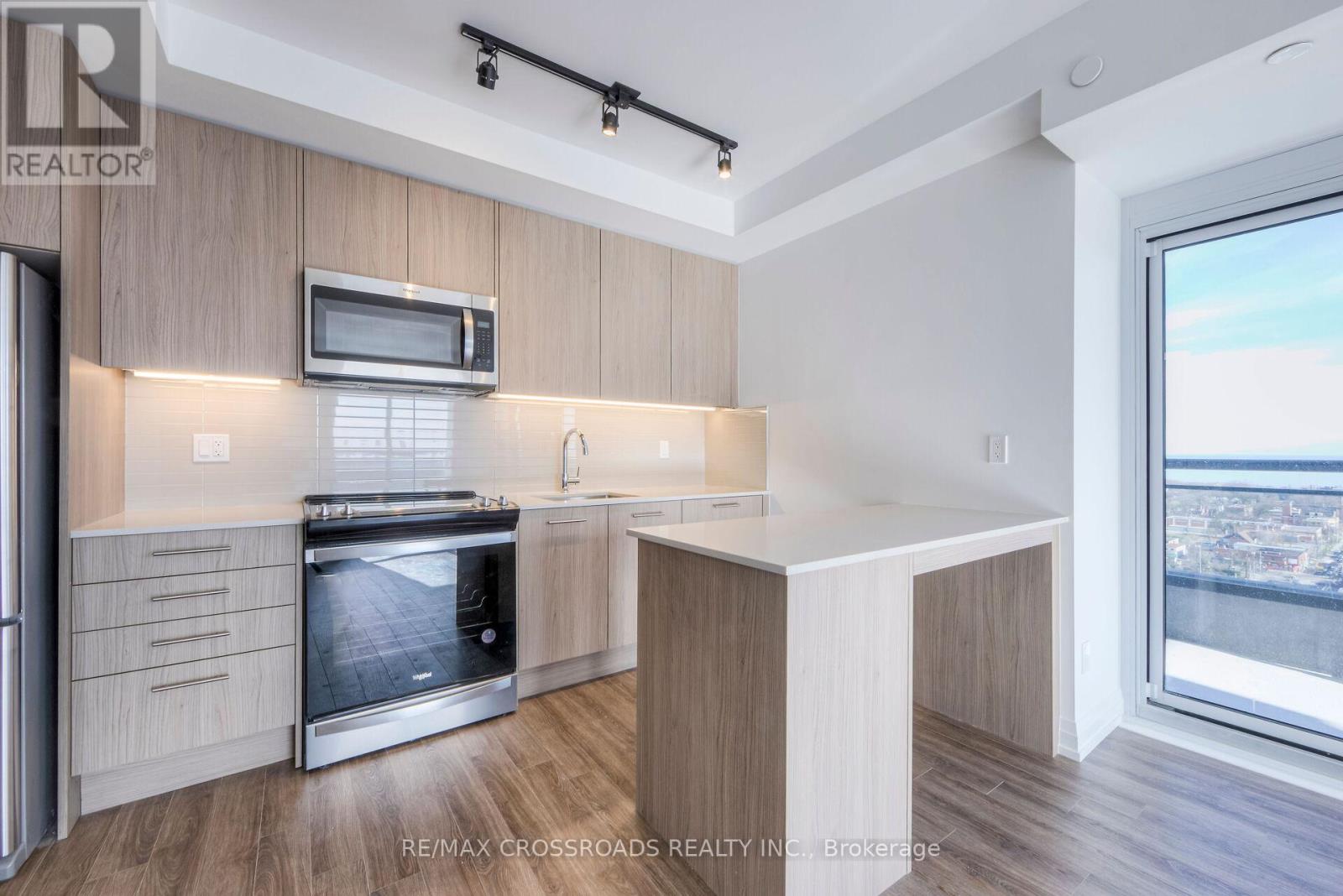2108 - 286 Main Street, Toronto (East End-Danforth), Ontario  M4C 0B3 - Photo 5 - E12208659