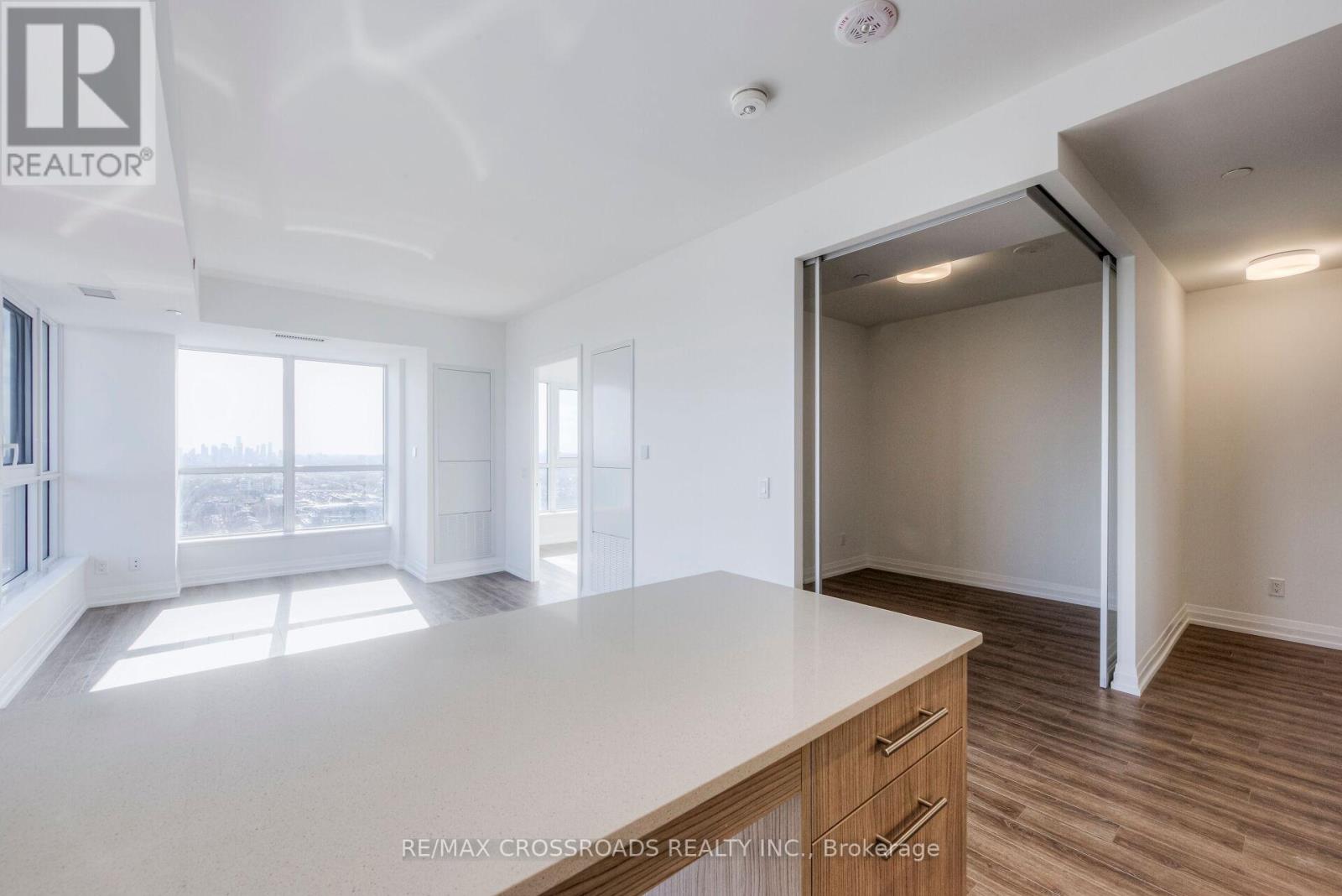2108 - 286 Main Street, Toronto (East End-Danforth), Ontario  M4C 0B3 - Photo 6 - E12208659