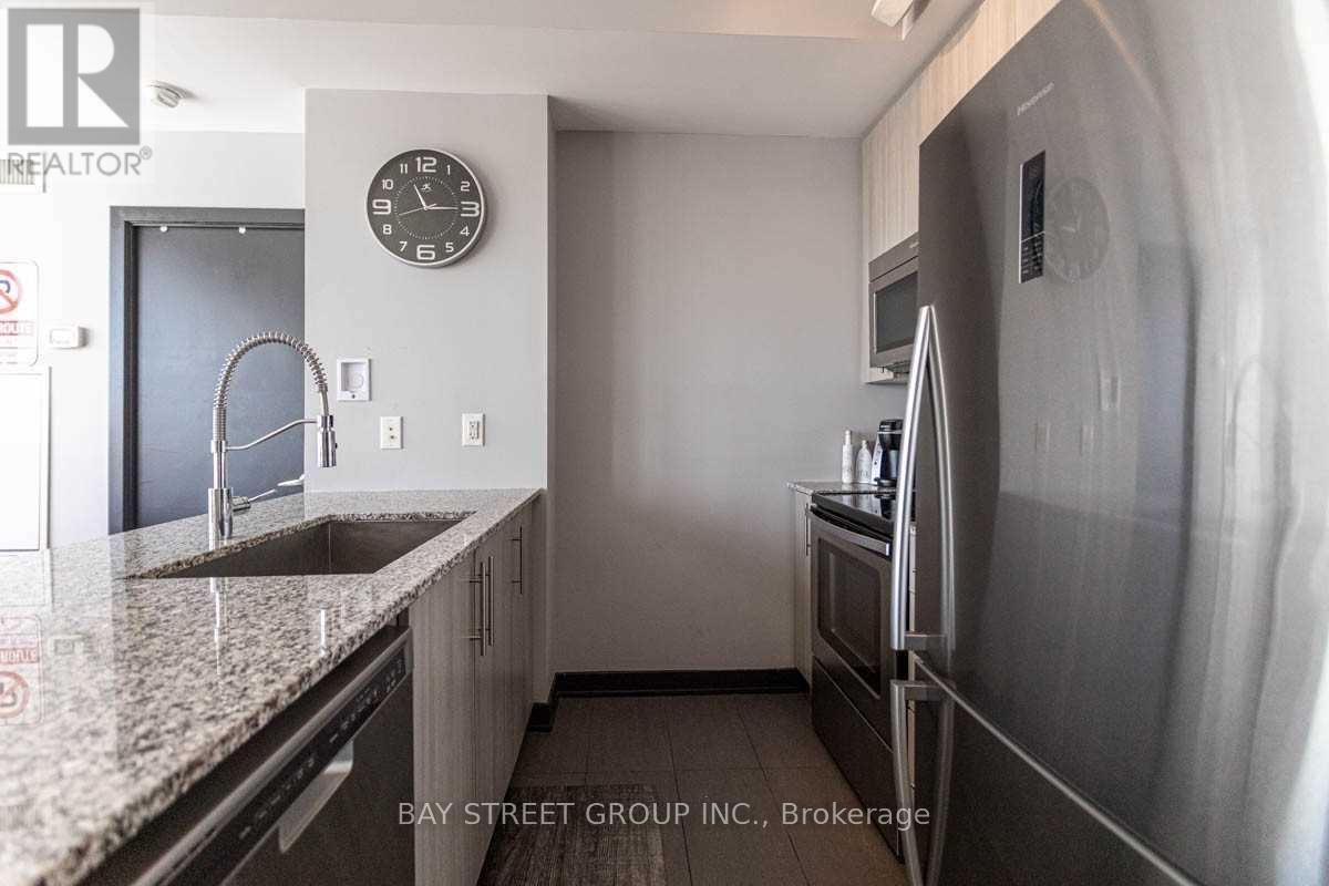 3307 - 4099 Brickstone Mews, Mississauga, Ontario  L5B 3Z1 - Photo 8 - W12208644