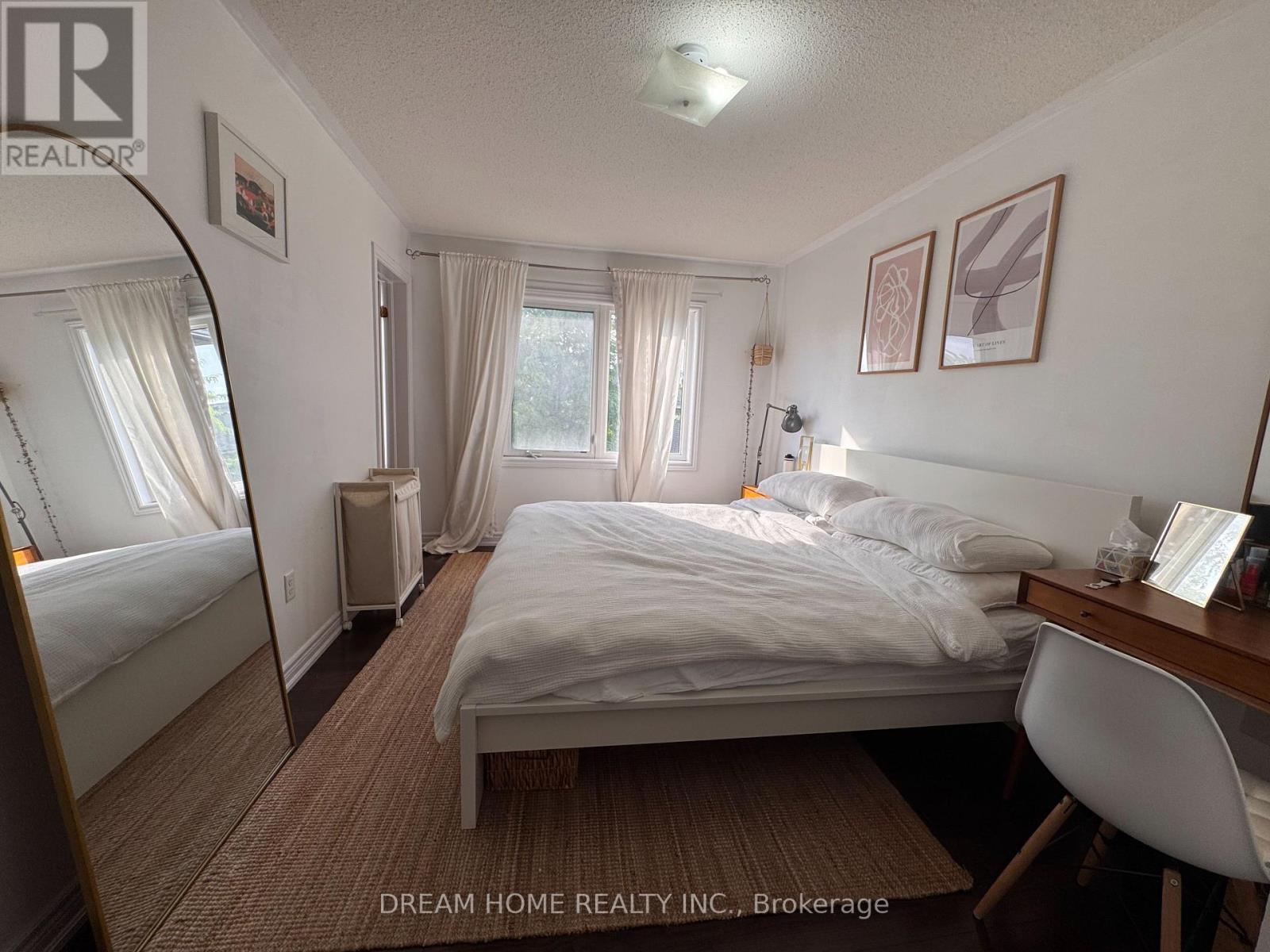 1408 Granrock Crescent, Mississauga, Ontario  L5V 0E1 - Photo 18 - W12208652