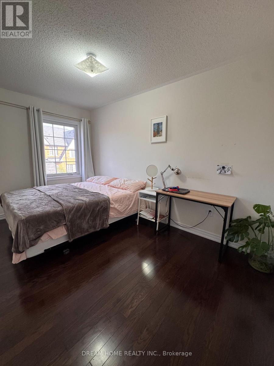1408 Granrock Crescent, Mississauga, Ontario  L5V 0E1 - Photo 25 - W12208652