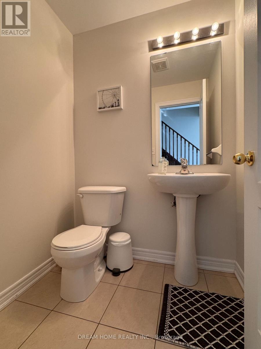 1408 Granrock Crescent, Mississauga, Ontario  L5V 0E1 - Photo 35 - W12208652