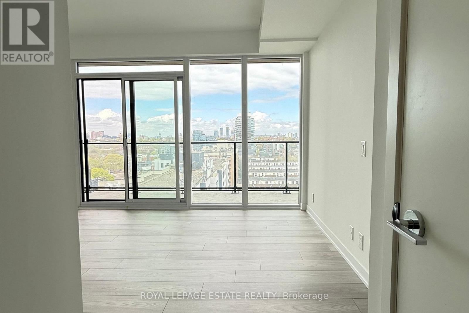 902 - 285 Dufferin St Street, Toronto (South Parkdale), Ontario  M6K 0J2 - Photo 12 - W12208653