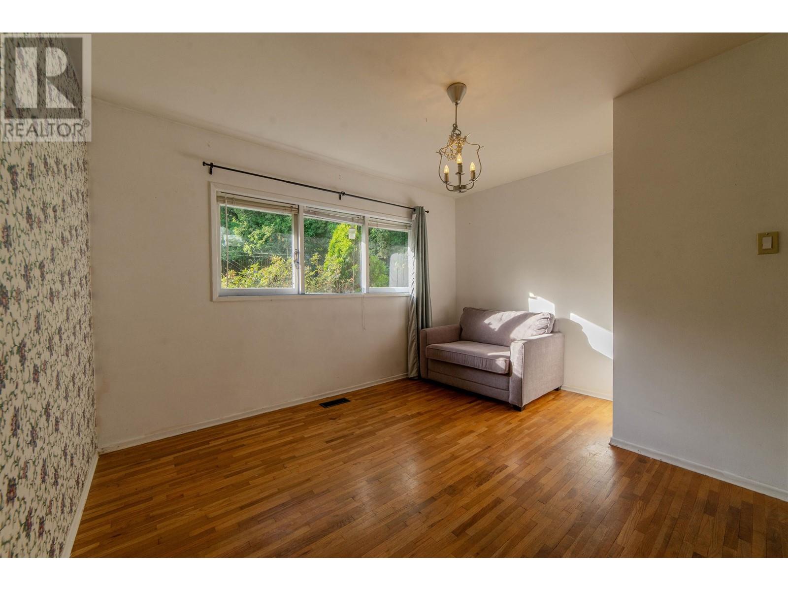 1082 Calverhall Street, North Vancouver, British Columbia  V7L 1Y3 - Photo 9 - R3012763