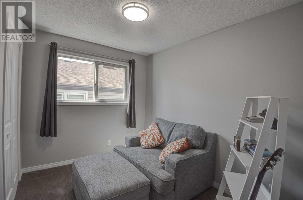 8 Woodbrook Way Sw, Calgary, Alberta  t2w 4e5 - Photo 23 - A2221988